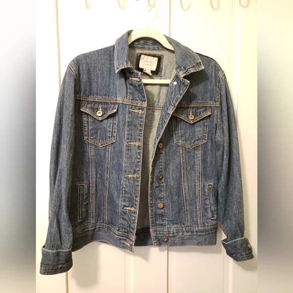FOREVER 21 Denim Jacket Women's Small Blue with Lace Shoulder - Picture 5 of 8